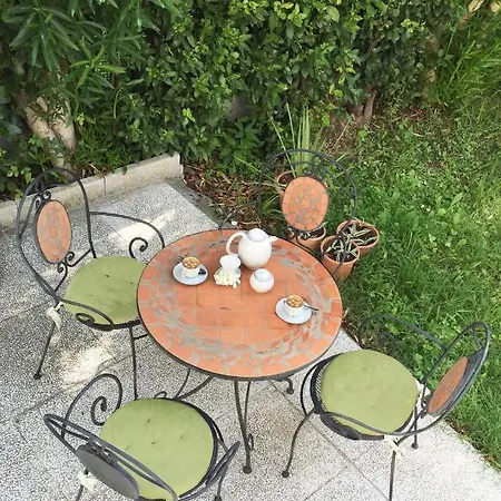 Casa Lux Πανσιόν 4*